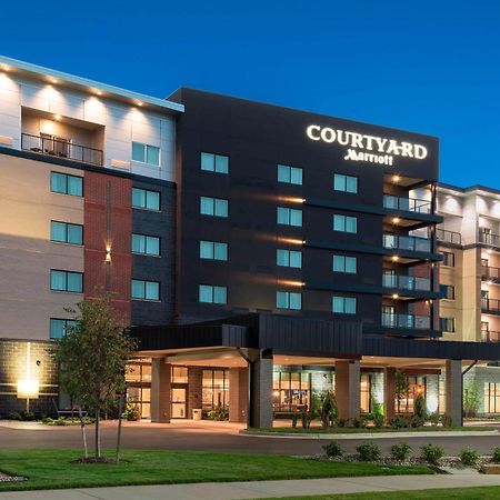 Courtyard By Marriott Mt. Pleasant At Central Michigan University Mount Pleasant Exterior photo
